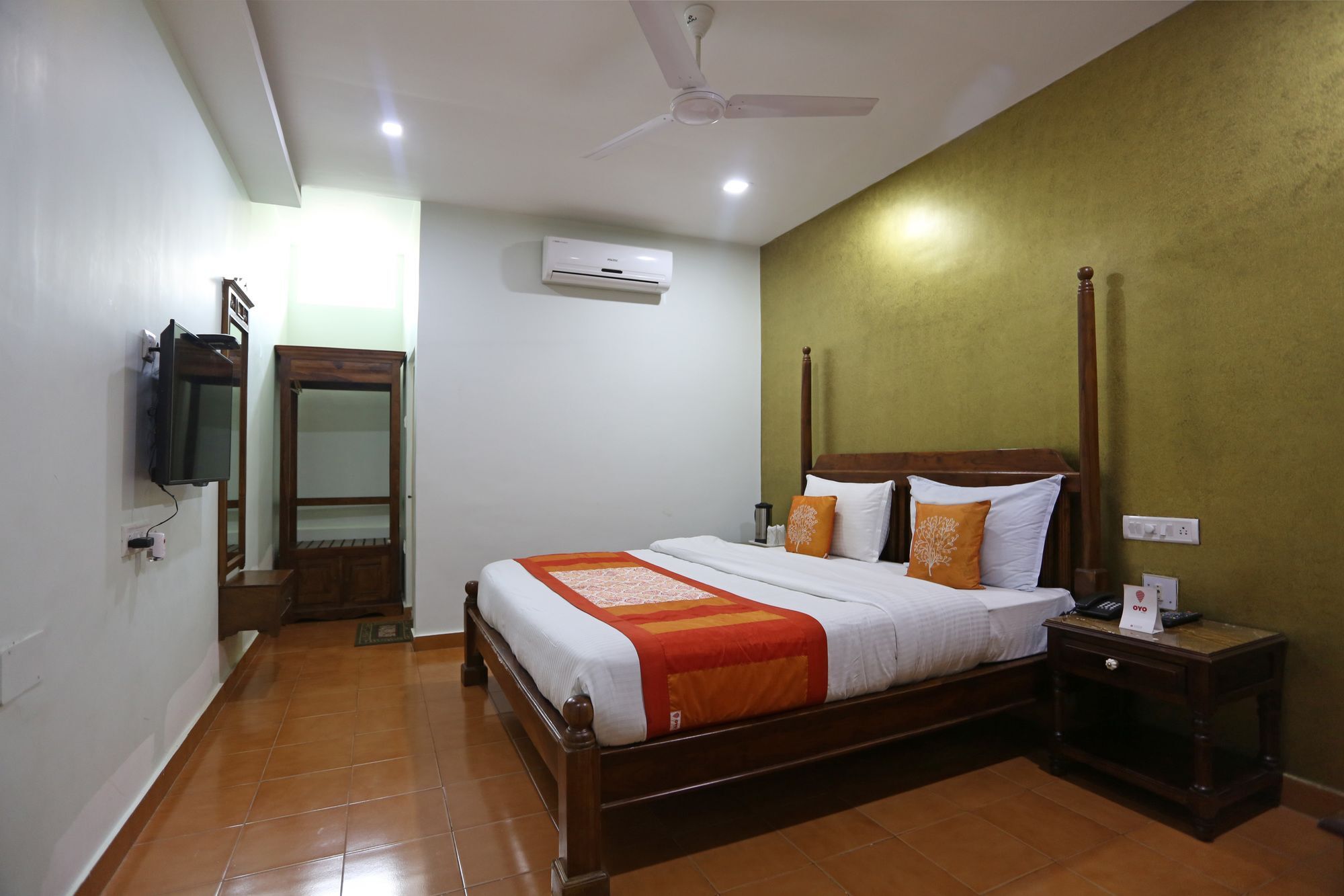 Oyo 6549 Hotel Gorbandh Маунт-Абу Экстерьер фото